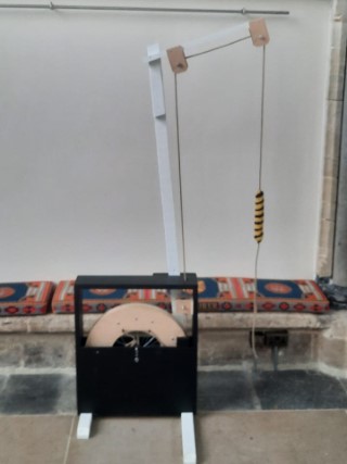 The freestanding portable dumbbell
